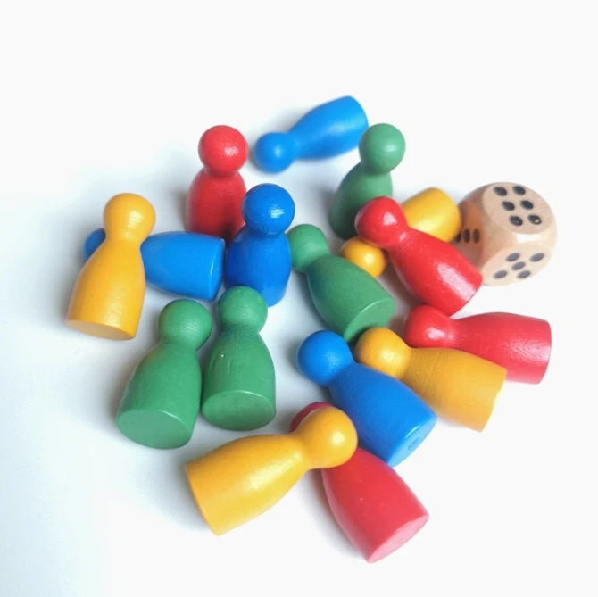 100 Pcs Colorful Wooden Chess  - Board Game Illustration ulasan dan harga